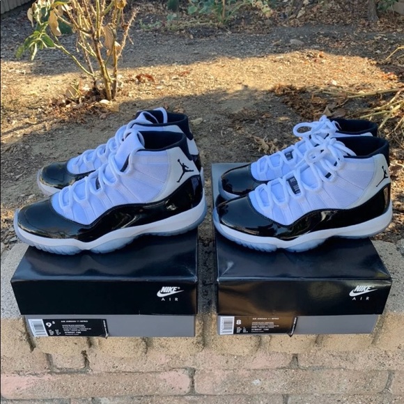 Jordan 11 Concord - Picture 2 of 5